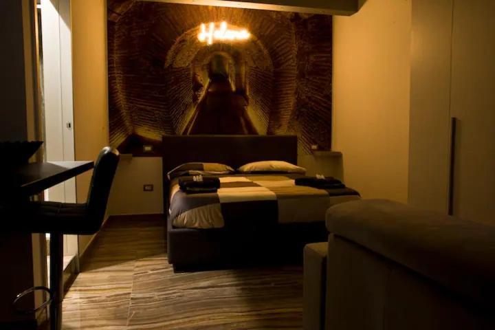 Suite Napoli Sotterranea Con Jacuzzi Bagian luar foto